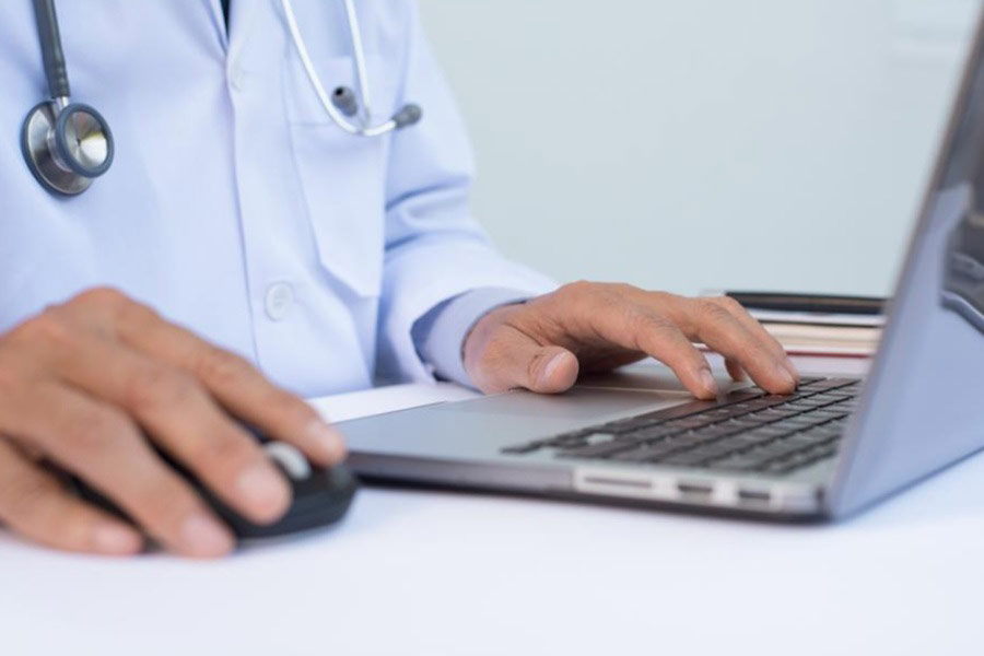 doctor-laptop (3).jpg